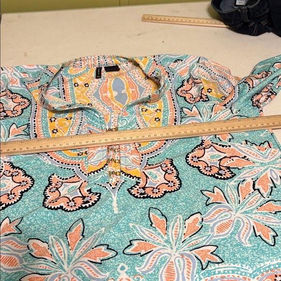 New Direcctions Colorful Paisley Women's Top - Picture 10 of 15